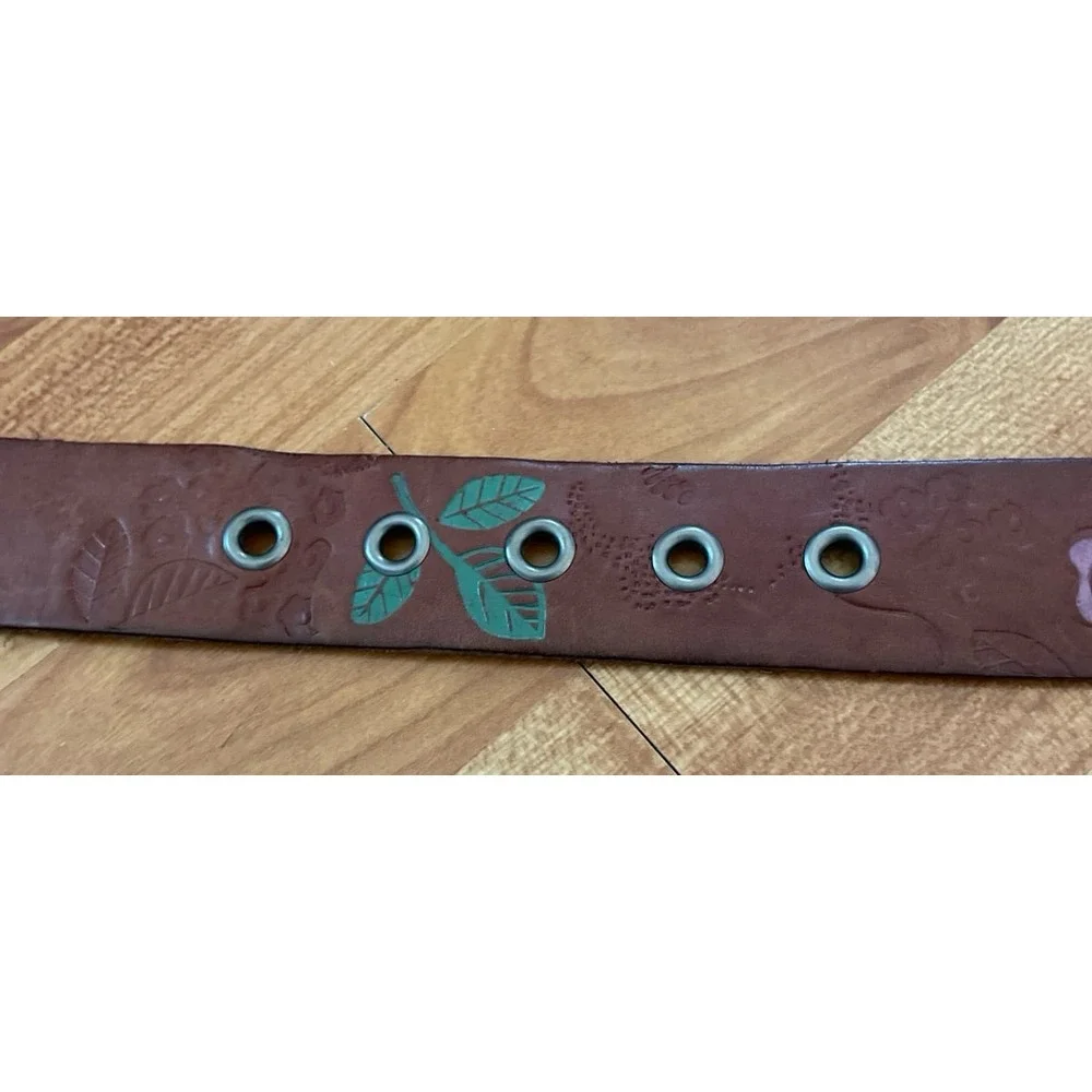 Vintage Leather Fossil Belt‎